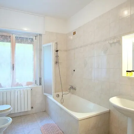 Mela Apartment *